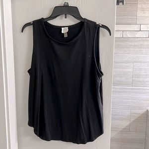 Cute tank sz Large from Dillards.